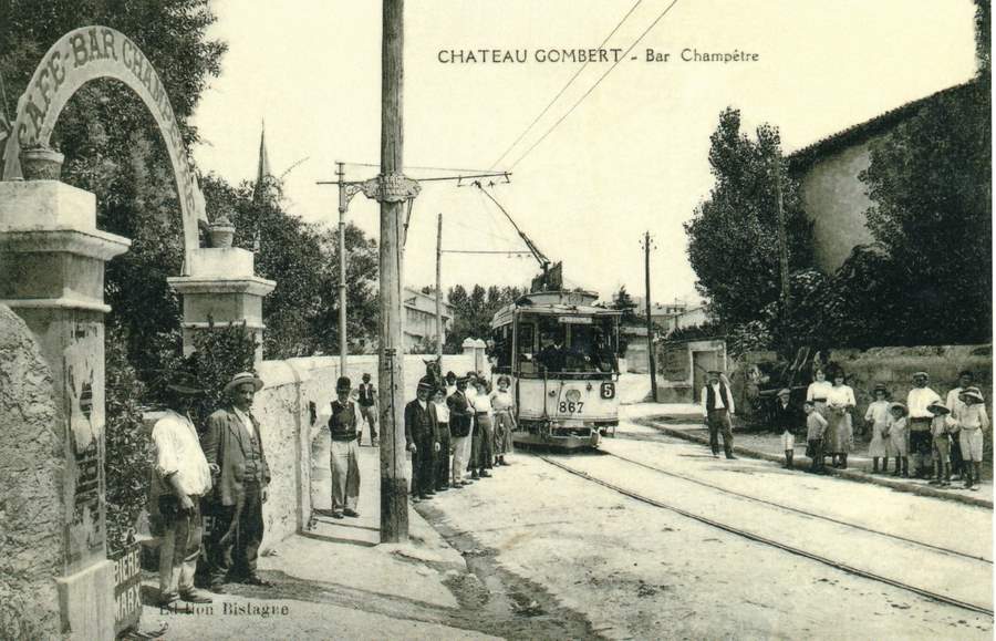 Chateau-Gombert l'entrée du village, le bar Champetre